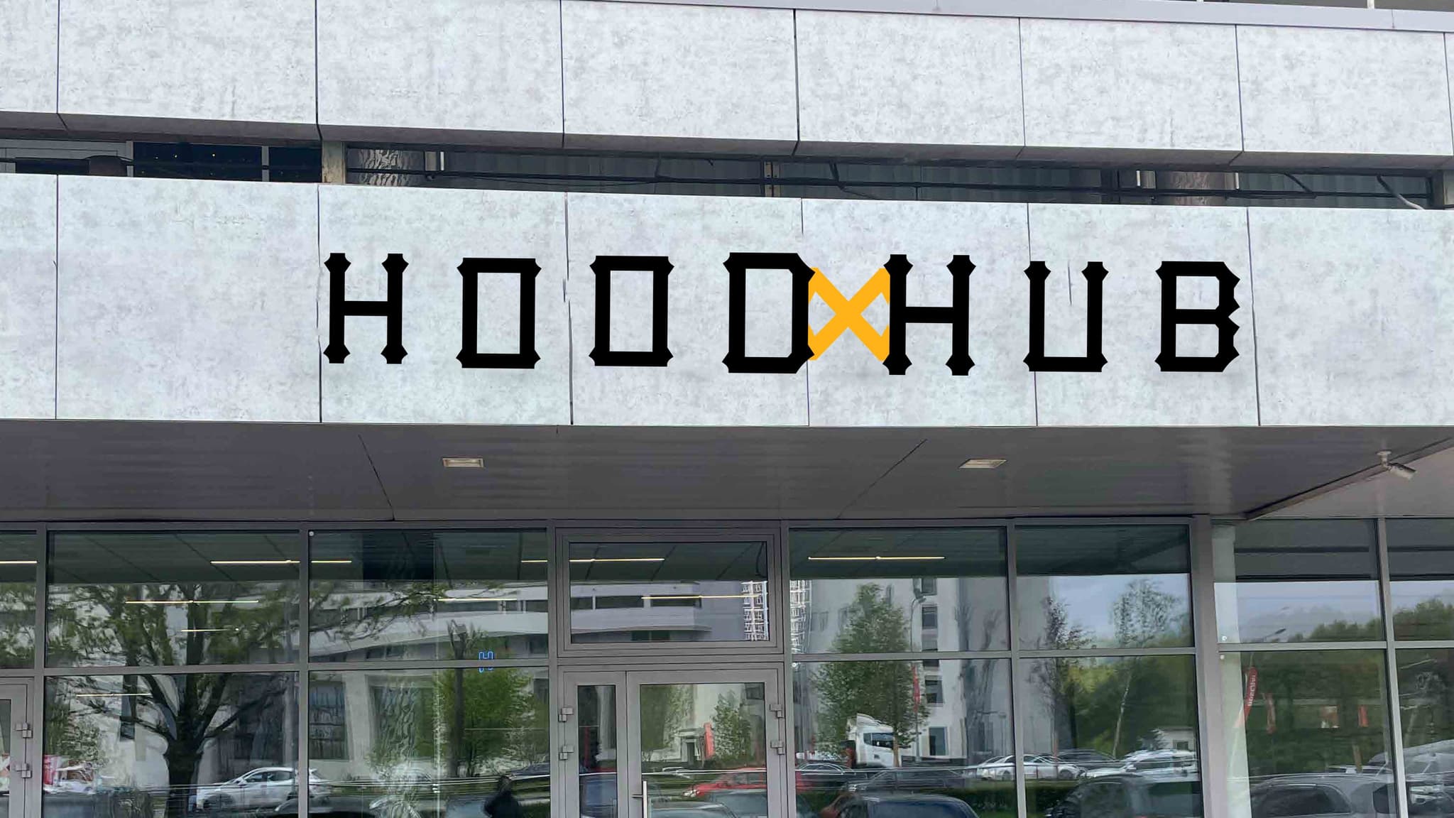 Hoodxhub display board